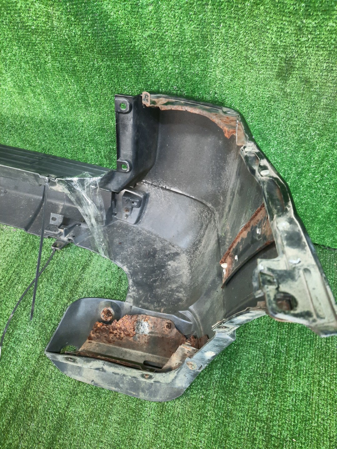 Бампер задний MITSUBISHI PAJERO V87W, V83W 9321 4 ракурс