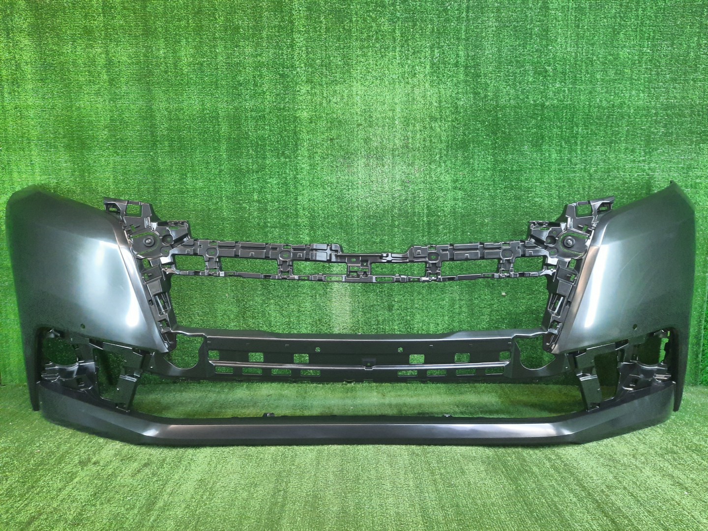 Бампер передний TOYOTA HIACE GDH300 52119-26962 1 ракурс