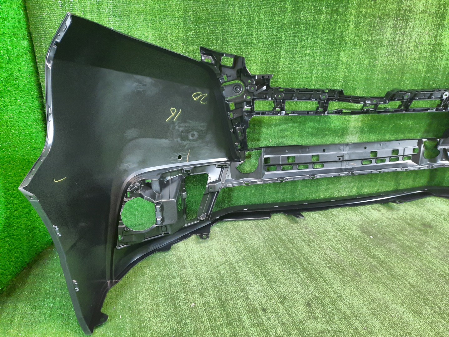 Бампер передний TOYOTA HIACE GDH300 52119-26962 5 ракурс