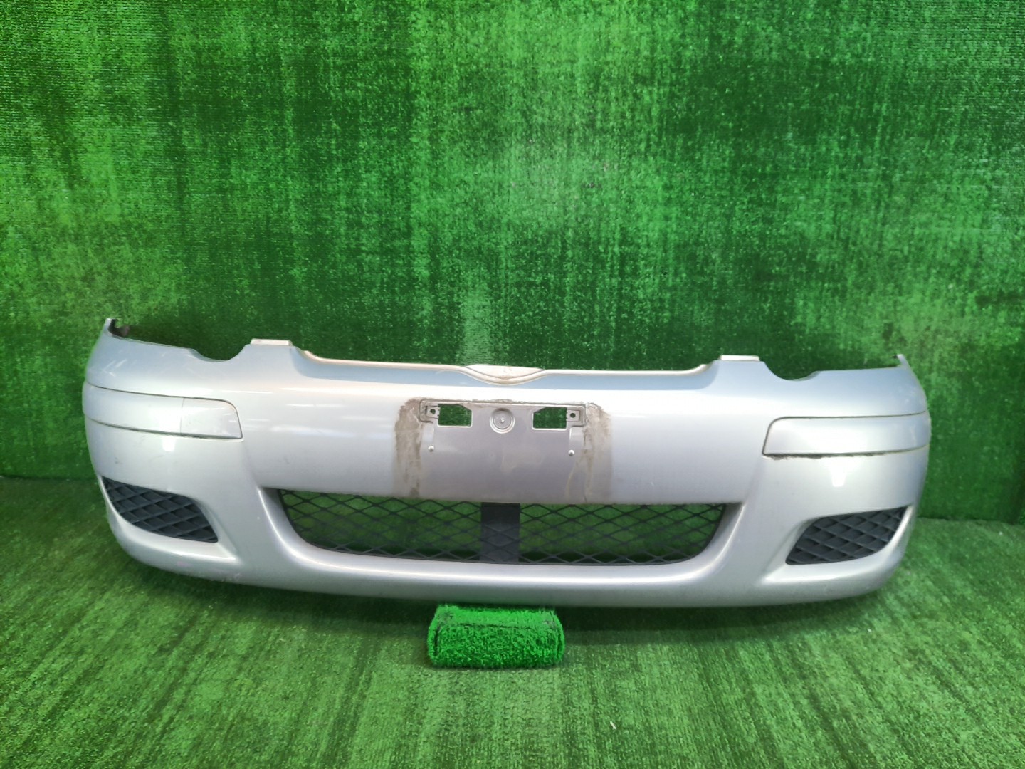 Бампер передний TOYOTA VITZ, YARIS SCP10, NCP10, SCP13, NCP15, NCP11, NCP13 9389 1 ракурс
