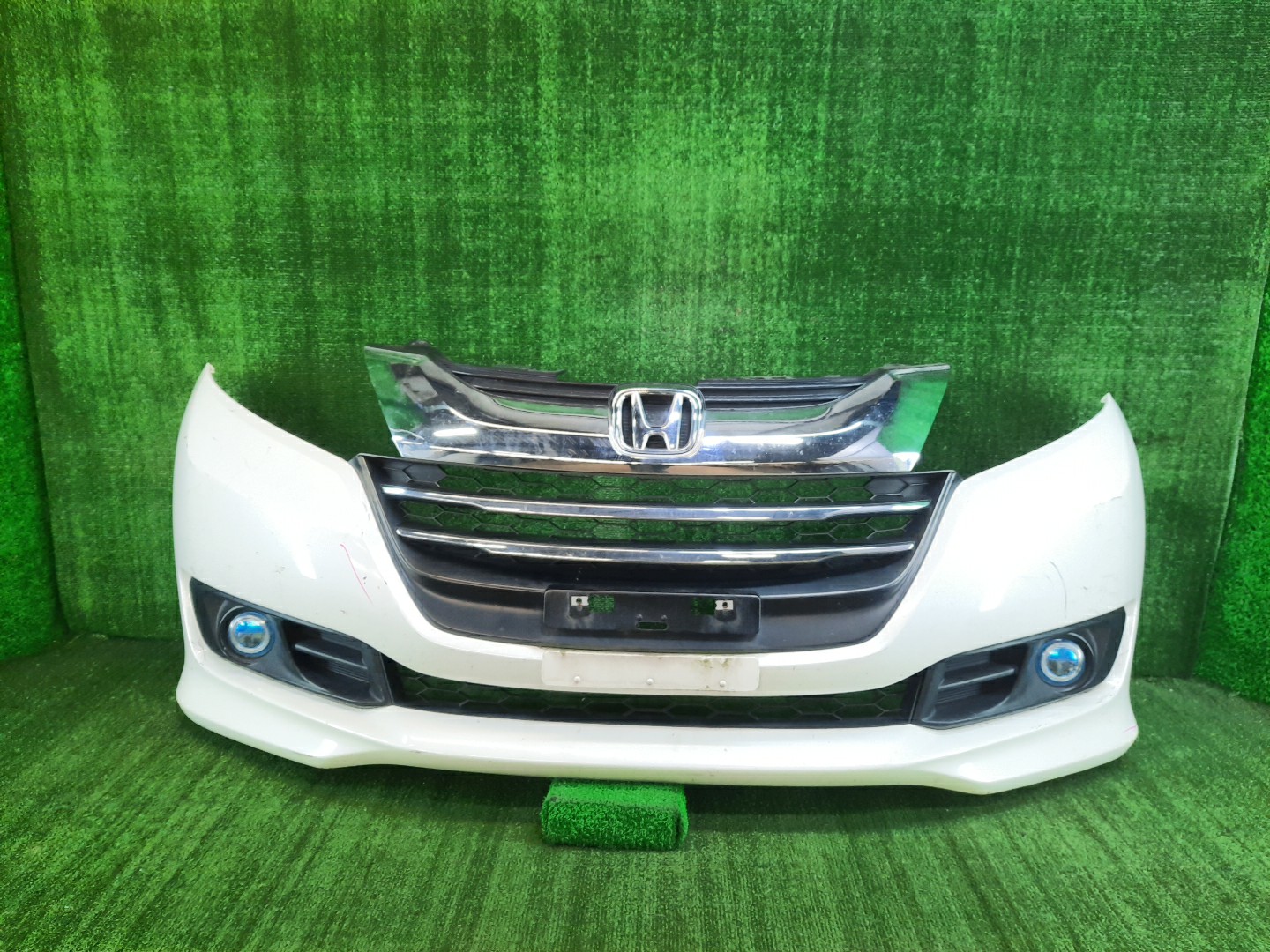 Бампер передний HONDA ODYSSEY RC1 9424 1 ракурс