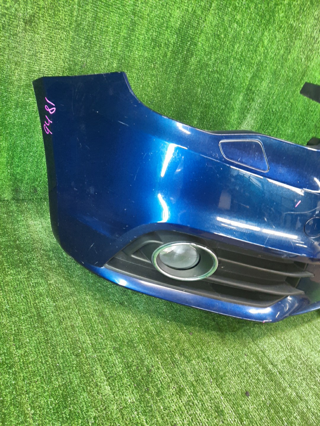 Бампер передний AUDI A1 8X1 9481 2 ракурс Бампер передний AUDI A1 8X1 9481 2 ракурс