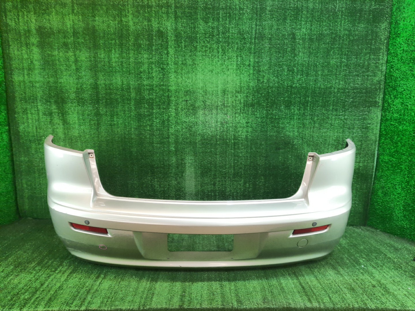Бампер задний MITSUBISHI LANCER, GALANT FORTIS CY4A, CY2A, CY3A, CY6A 9508 1 ракурс