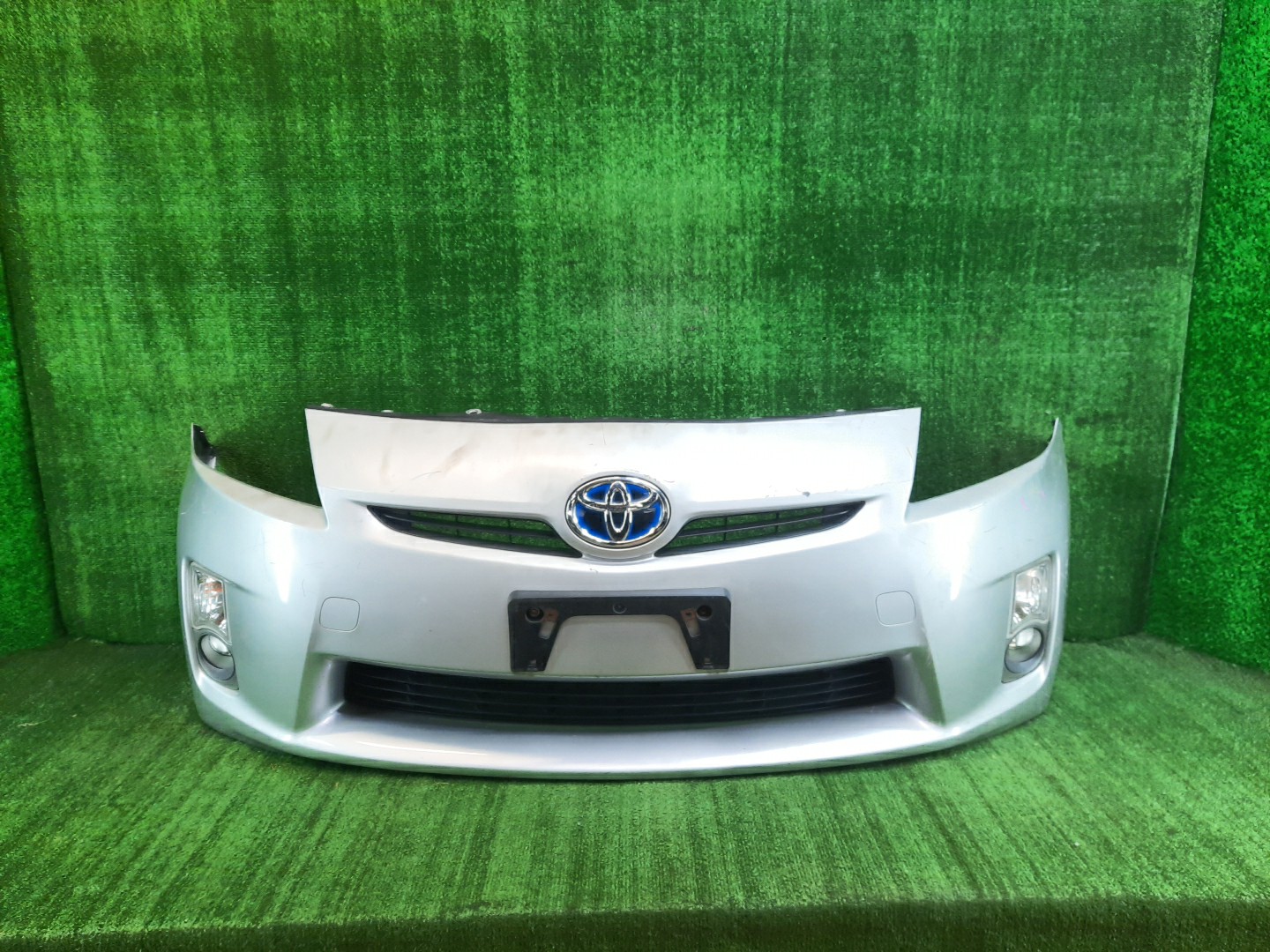 Бампер передний TOYOTA PRIUS ZVW30 9574 1 ракурс