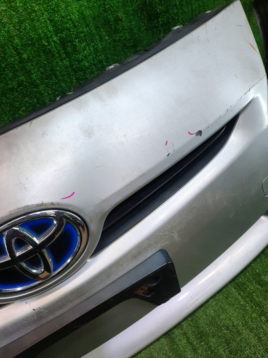 Бампер передний TOYOTA PRIUS ZVW30 9574 3 ракурс