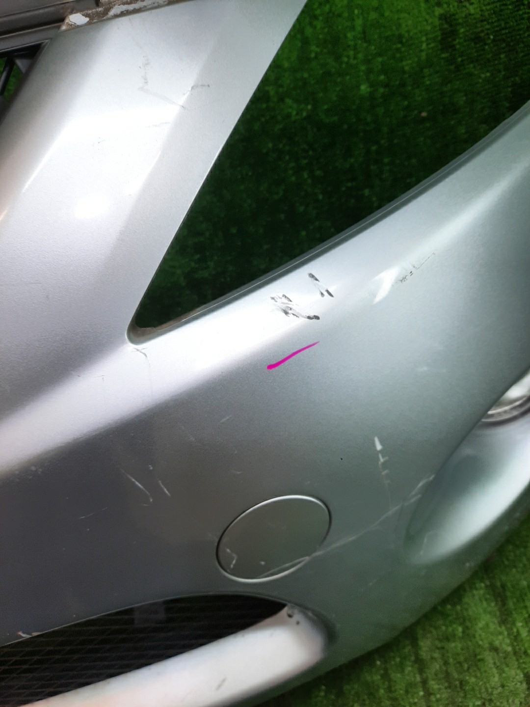 Бампер передний MITSUBISHI GRANDIS NA4W 9618 3 ракурс