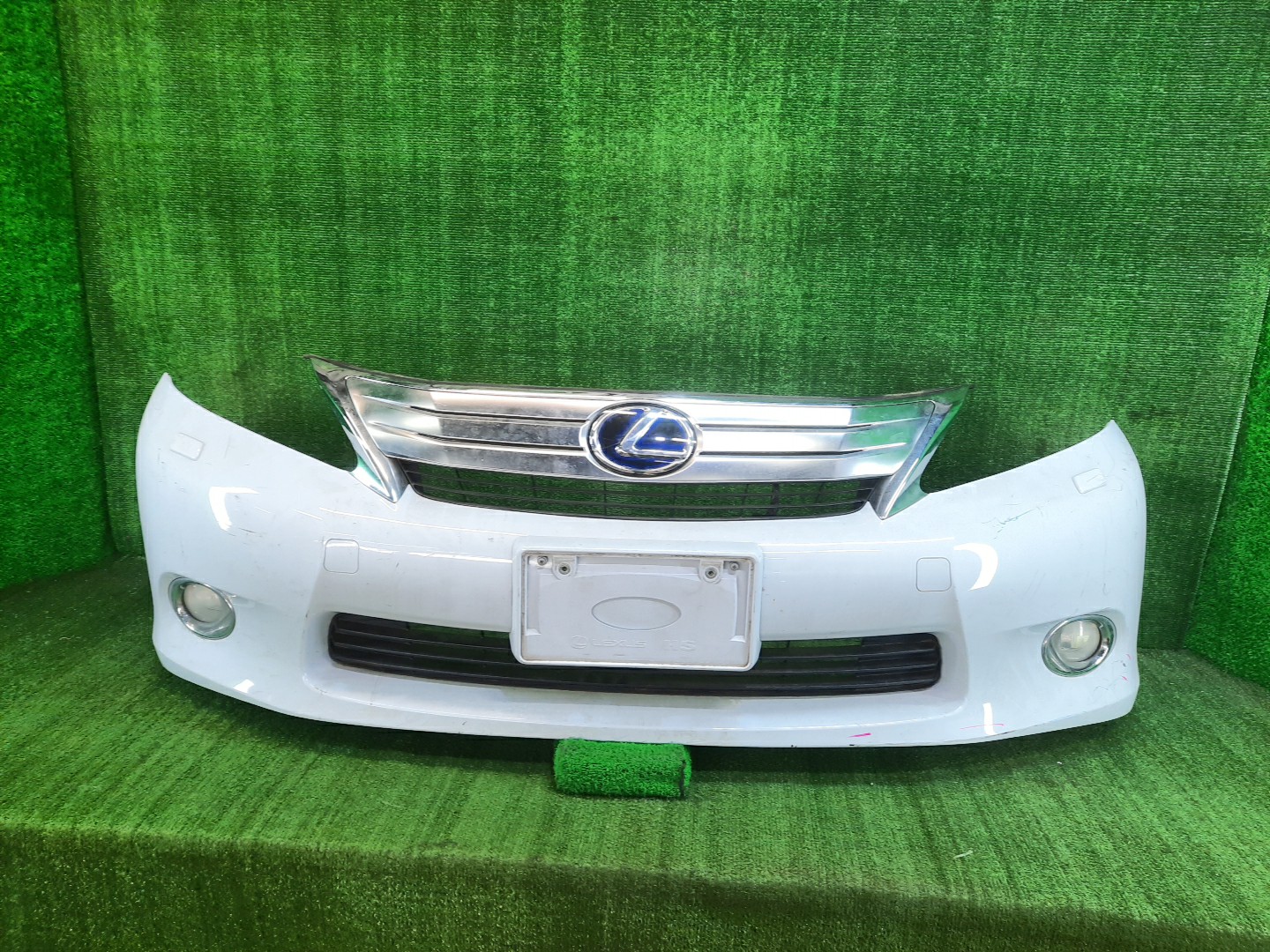 Бампер передний LEXUS HS250H ANF10 9704 1 ракурс