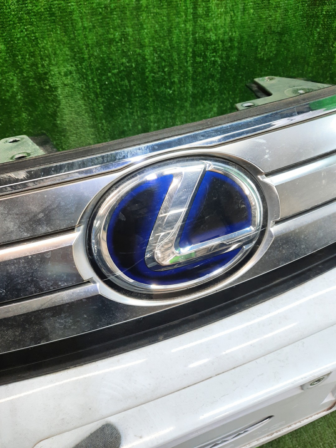 Бампер передний LEXUS HS250H ANF10 9704 4 ракурс