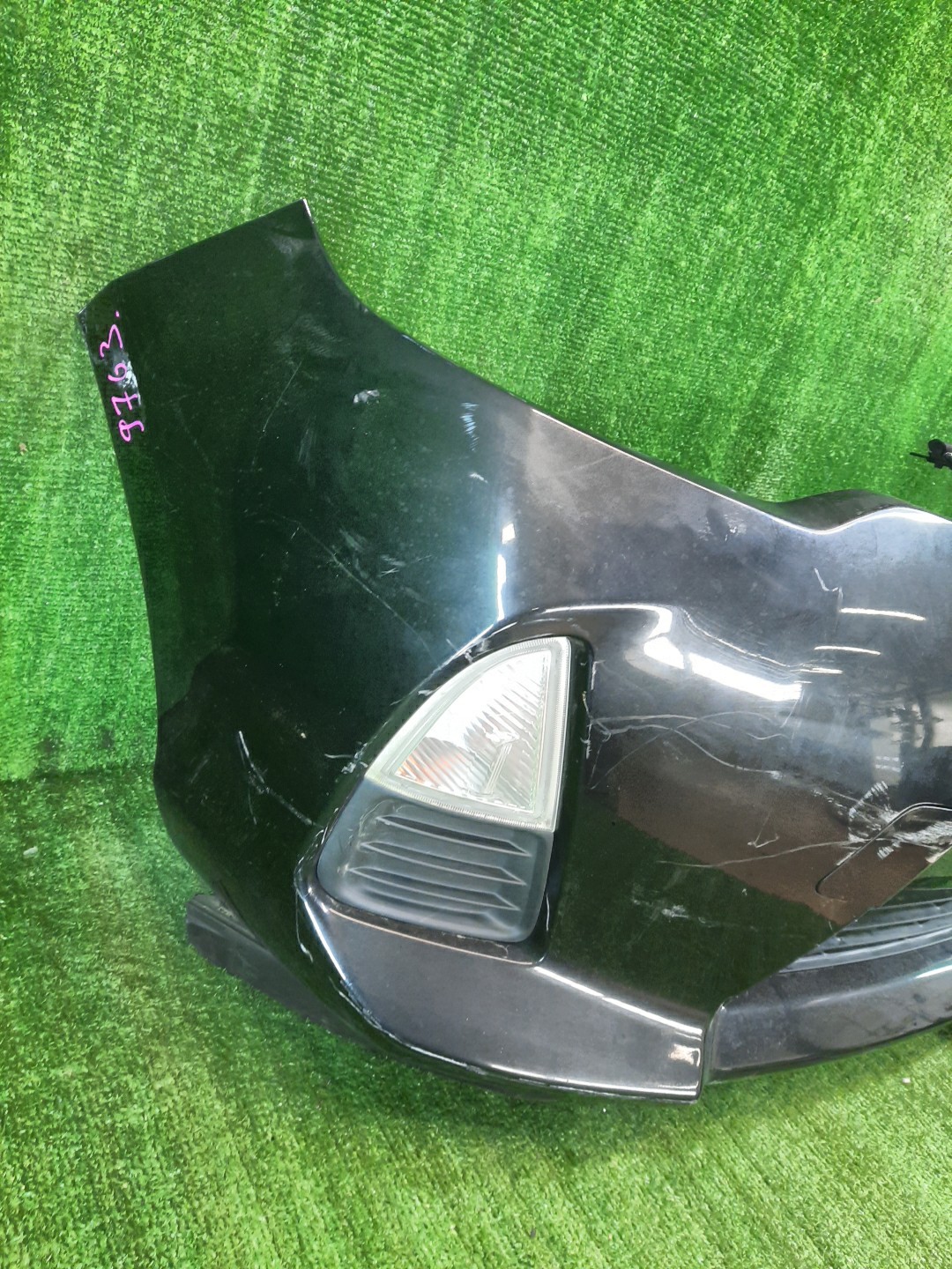 Бампер передний TOYOTA AQUA NHP10 9763 2 ракурс