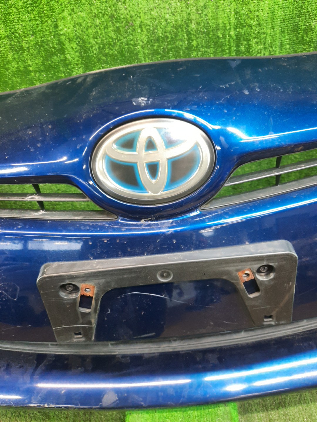 Бампер передний TOYOTA PRIUS ZVW30 9839 4 ракурс