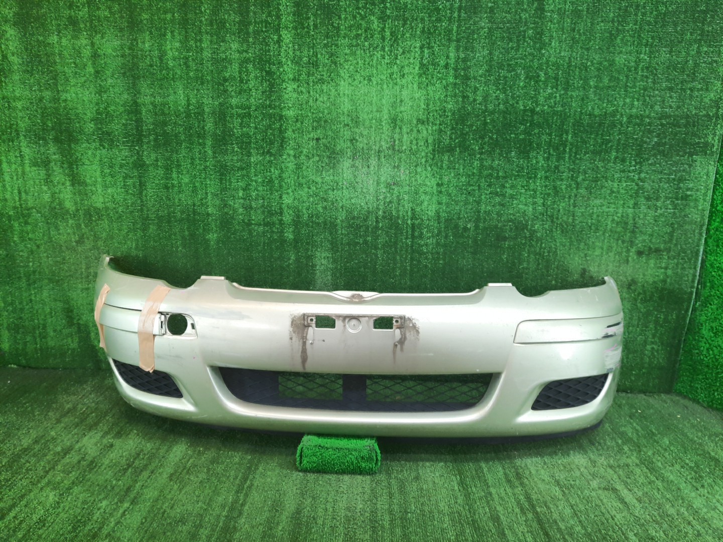 Бампер передний TOYOTA VITZ, YARIS SCP10, NCP10, SCP13, NCP15, NCP11, NCP13 9916 1 ракурс