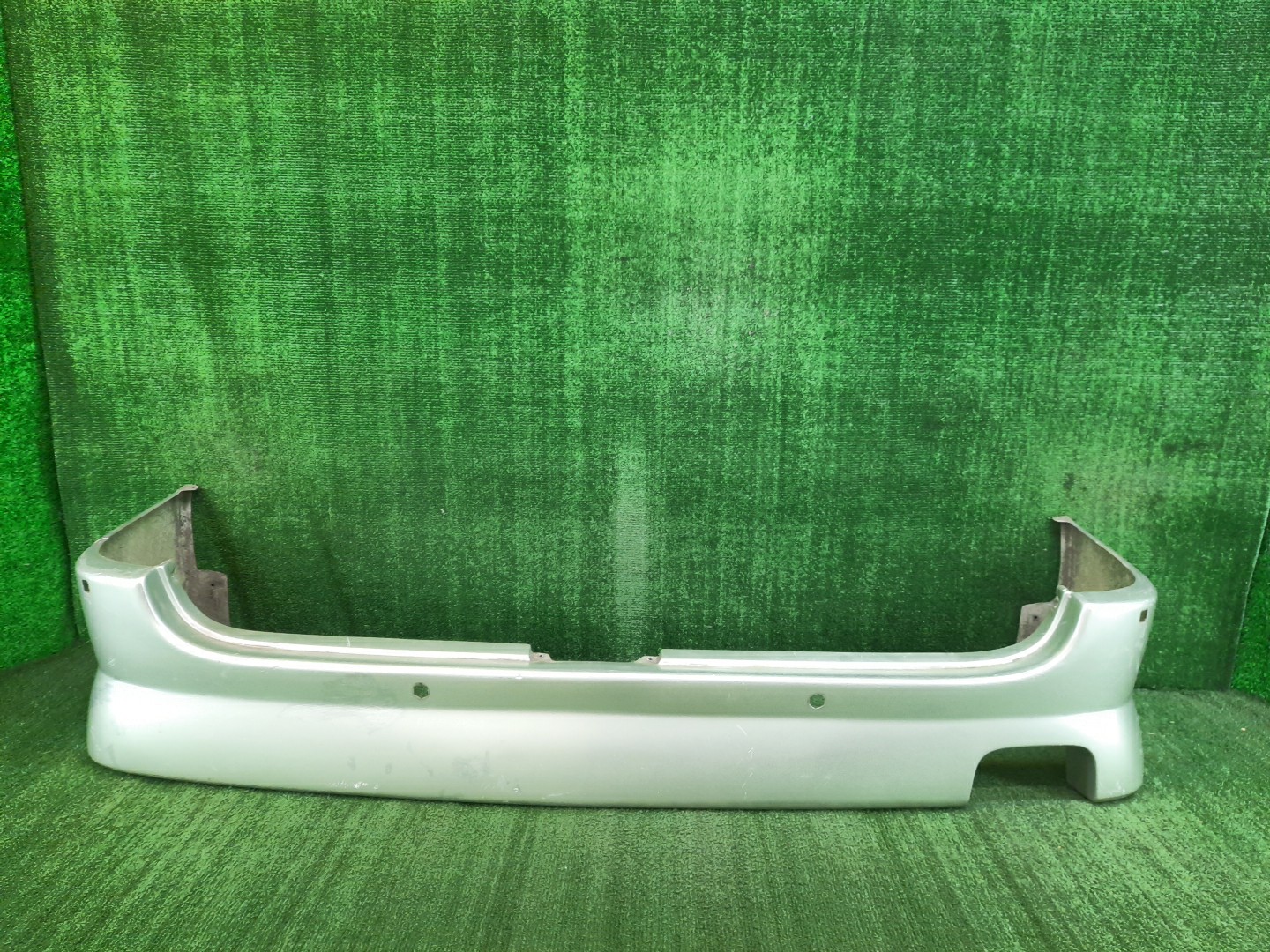 Бампер задний TOYOTA GRAND HIACE VCH10W, KCH10W, VCH16W, KCH16W, KCH11W 9946 1 ракурс