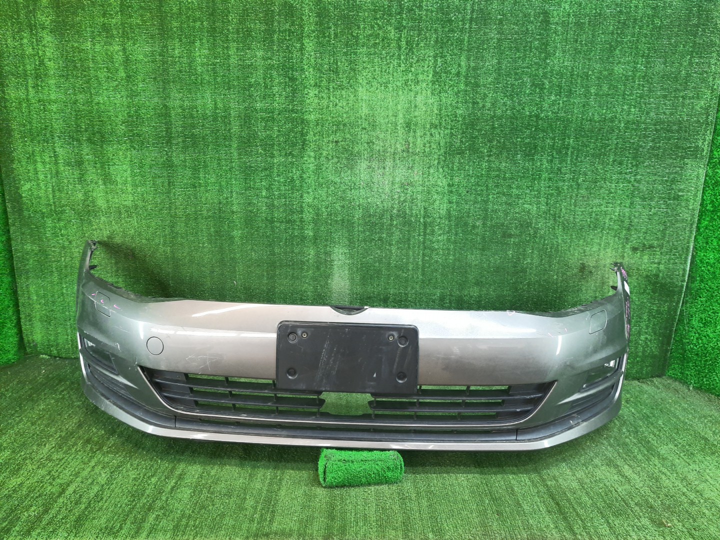 Бампер передний VOLKSWAGEN GOLF MK7, 5G1 9991 1 ракурс