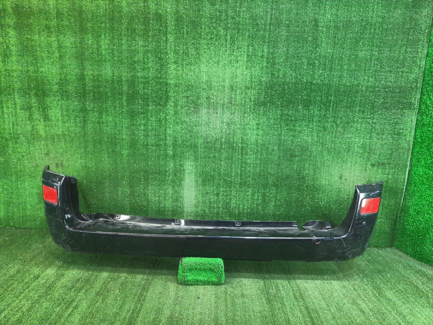 Бампер задний SUZUKI ESCUDO, GRAND VITARA TDB4W, TD94W, TD54W, TDA4W, TDB4, TE94, TD54, TAA4V, JT 10052 1 ракурс