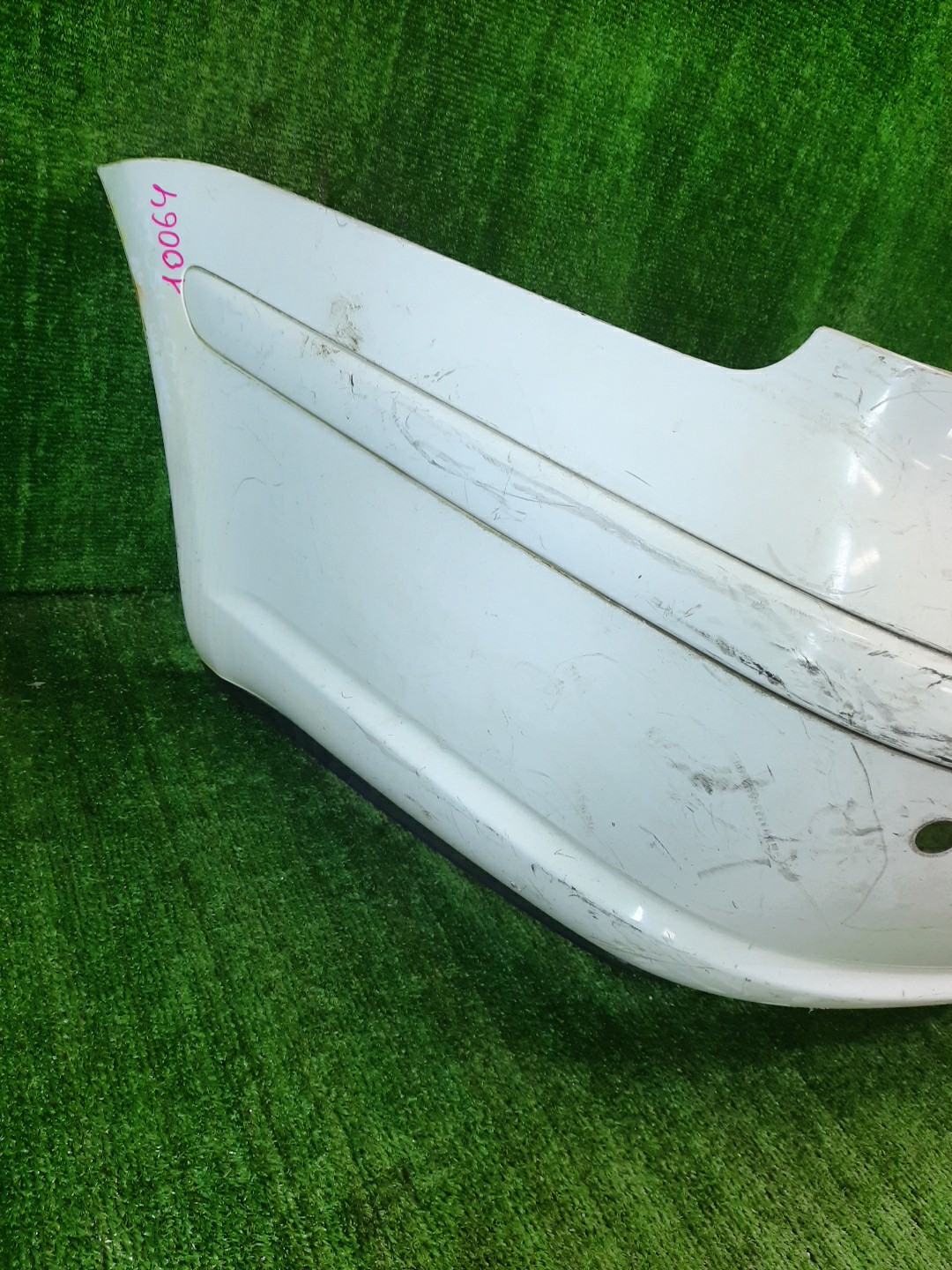 Бампер задний TOYOTA AVENSIS ZZT251, AZT250, AZT255, AZT251 10064 2 ракурс