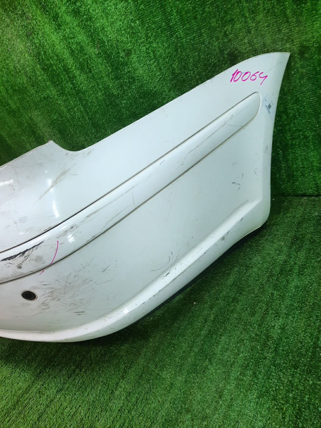 Бампер задний TOYOTA AVENSIS ZZT251, AZT250, AZT255, AZT251 10064 5 ракурс