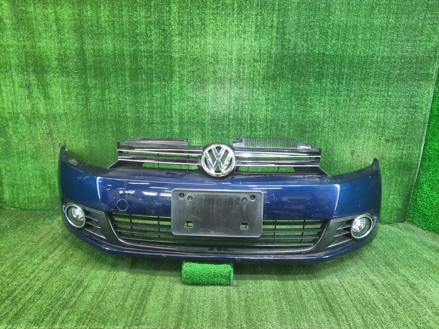 Бампер передний VOLKSWAGEN GOLF 5K1, MK6, AJ5 10150 1 ракурс