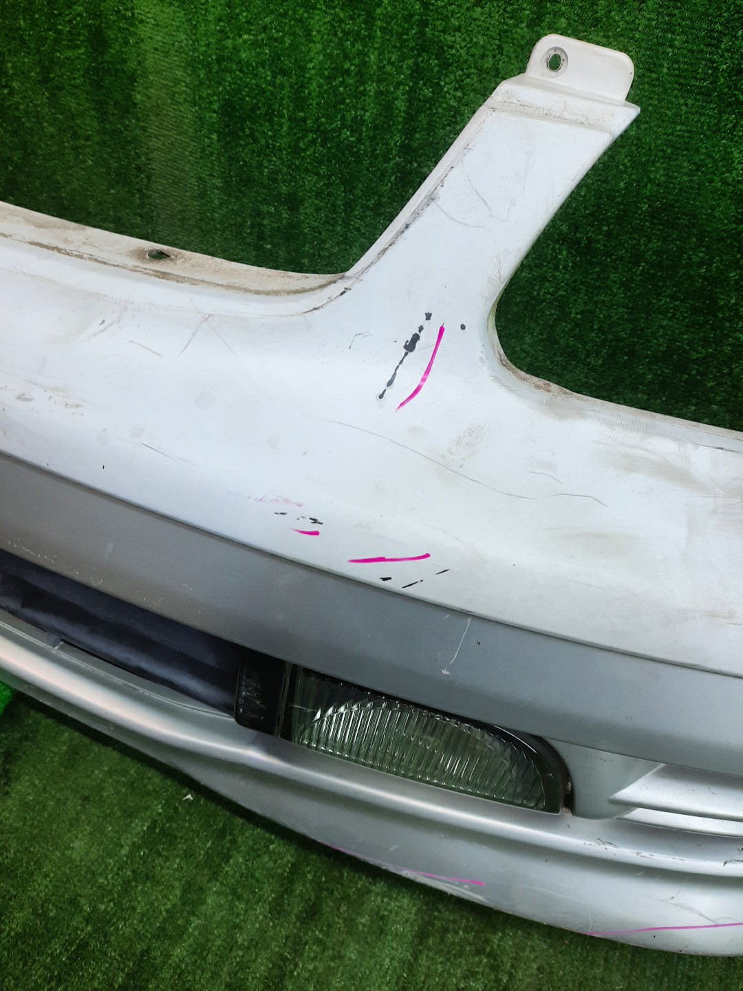 Бампер передний NISSAN RNESSA N30, NN30, PNN30 10208 4 ракурс