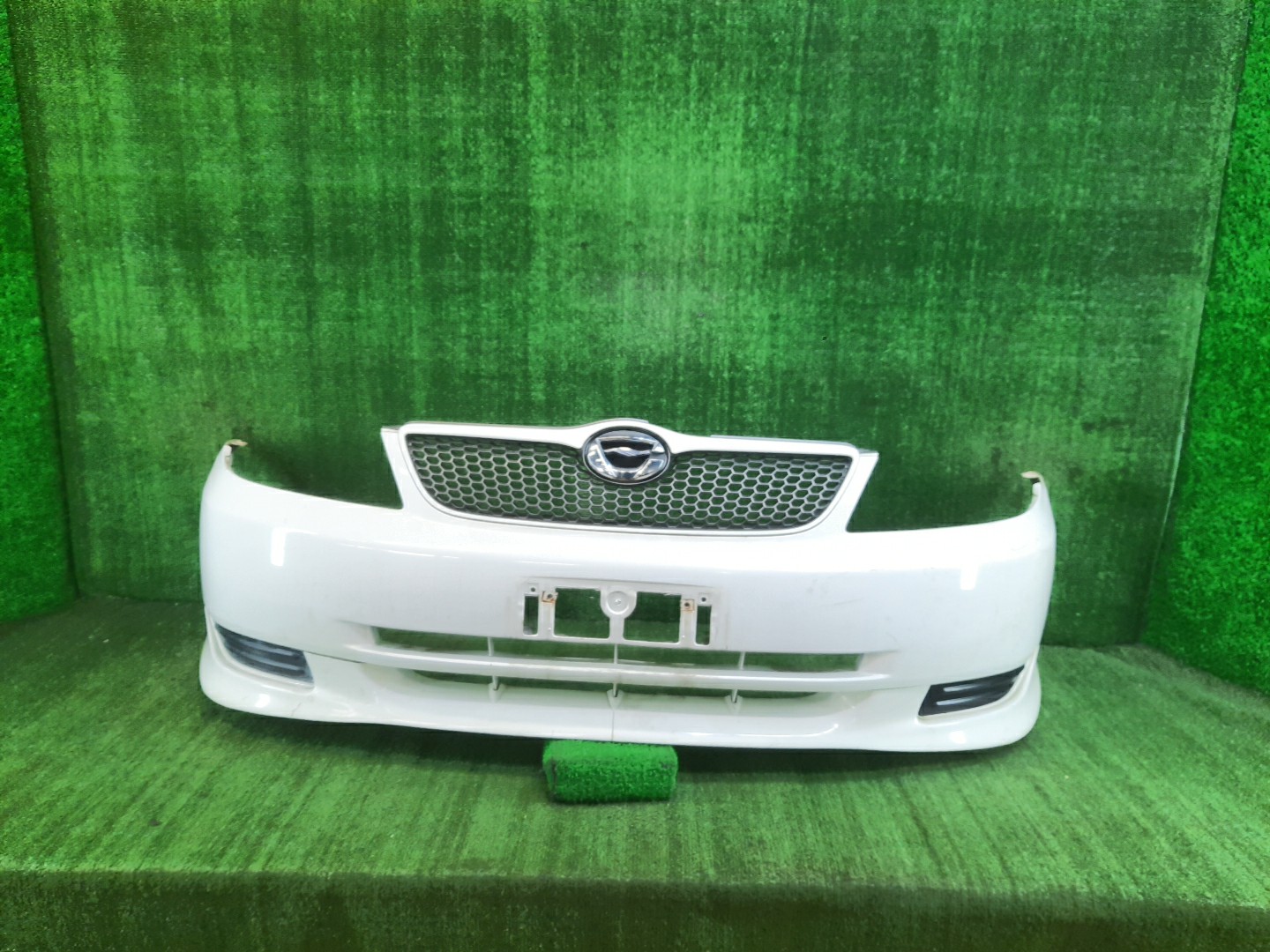 Бампер передний TOYOTA ALLEX, COROLLA RUNX ZZE124, NZE121, ZZE122, ZZE123, NZE124 10246 1 ракурс