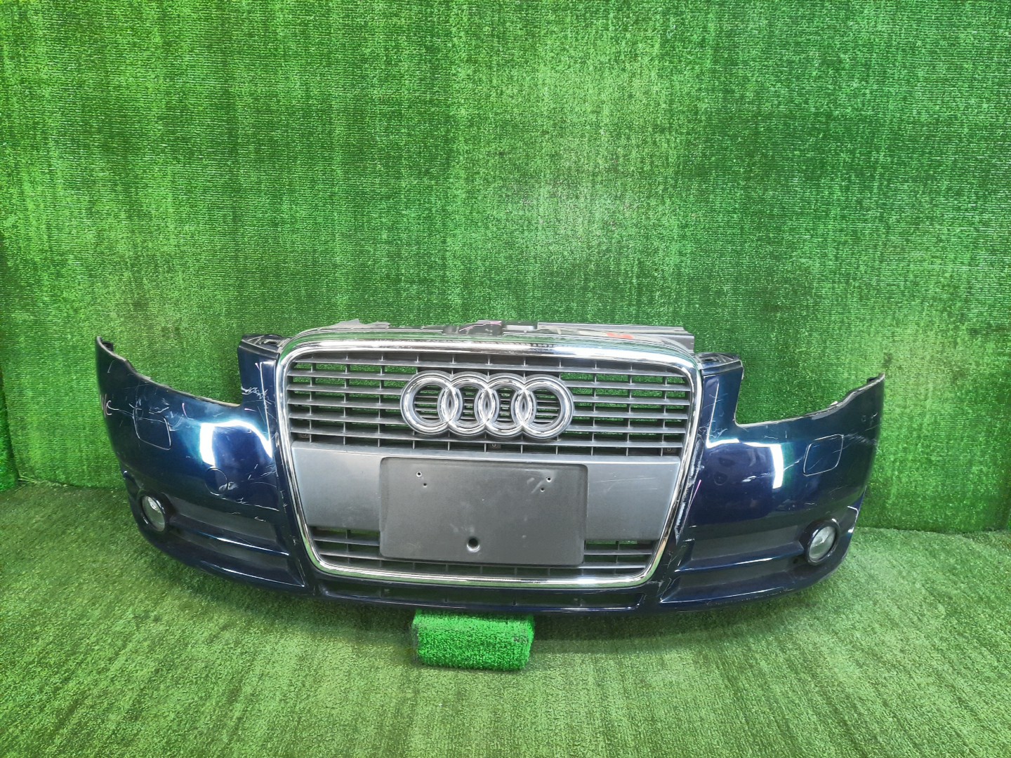 Бампер передний AUDI A4 8ED, 8E, 8HE, 8H7, 8E5, 8EC, B7, B6 B7 1 ракурс