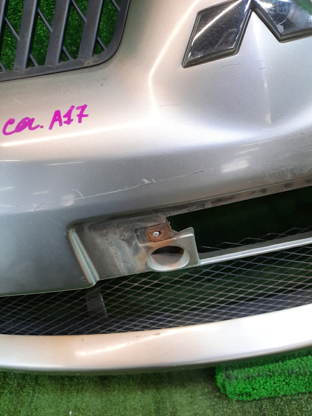 Бампер передний MITSUBISHI GRANDIS NA4W 10322 3 ракурс