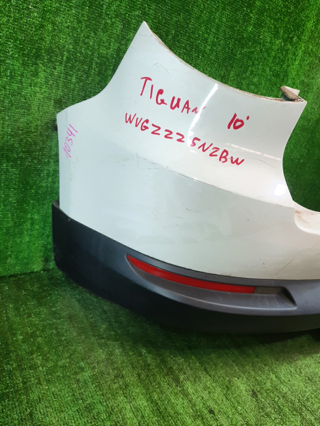 Бампер задний VOLKSWAGEN TIGUAN 5N1, 5N2 10341 2 ракурс
