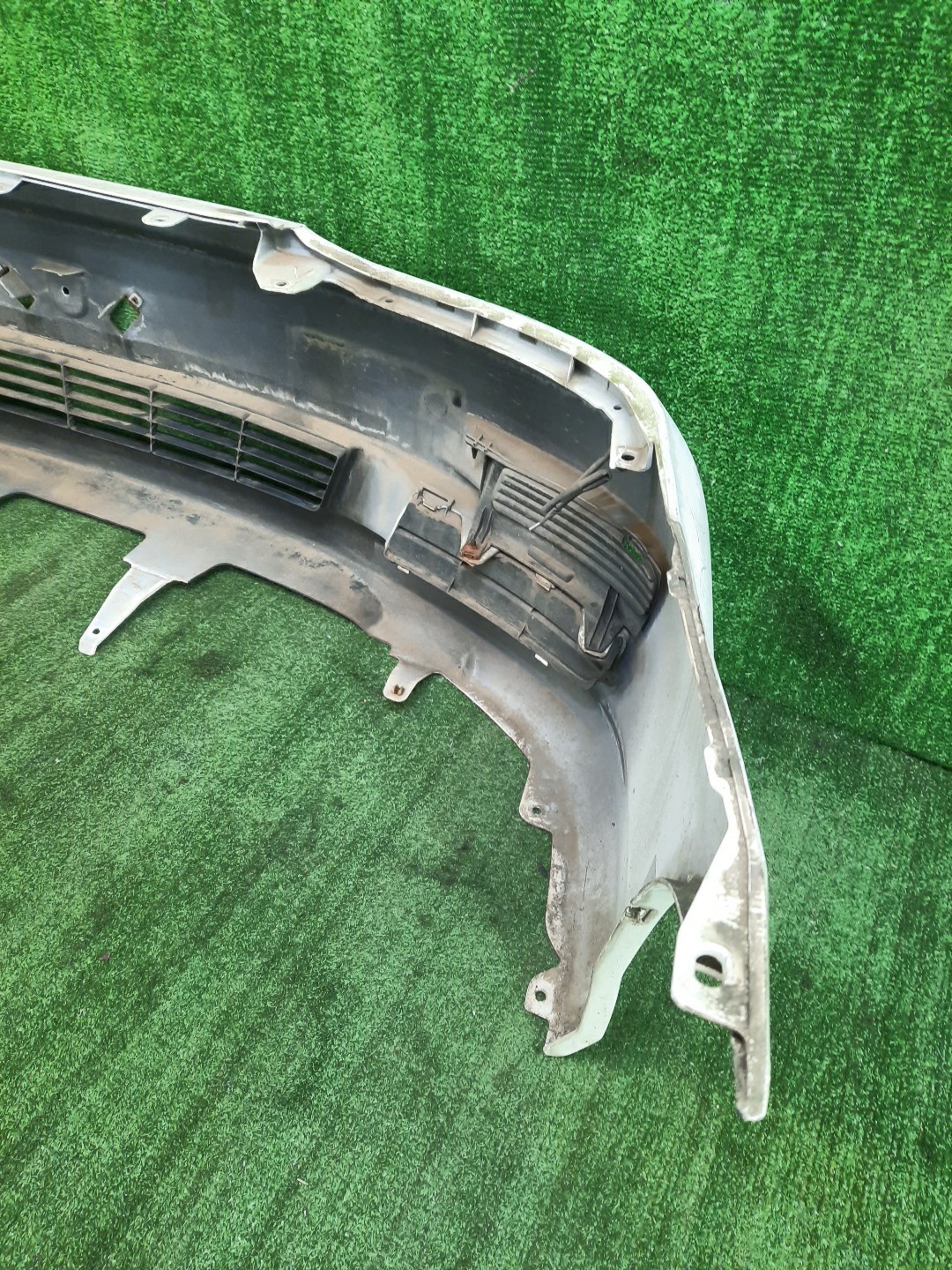 Бампер передний TOYOTA IPSUM ACM21W, ACM26W 10377 5 ракурс