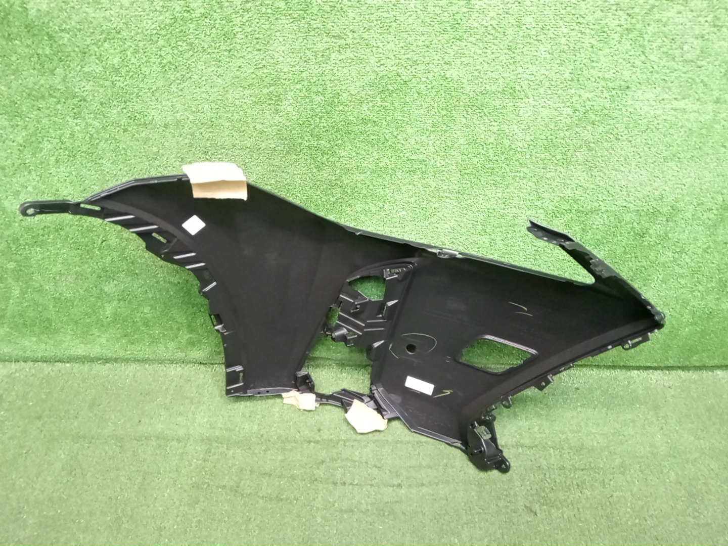 Бампер правый передний LEXUS UX250H MZAH10 52113-76914 3 ракурс