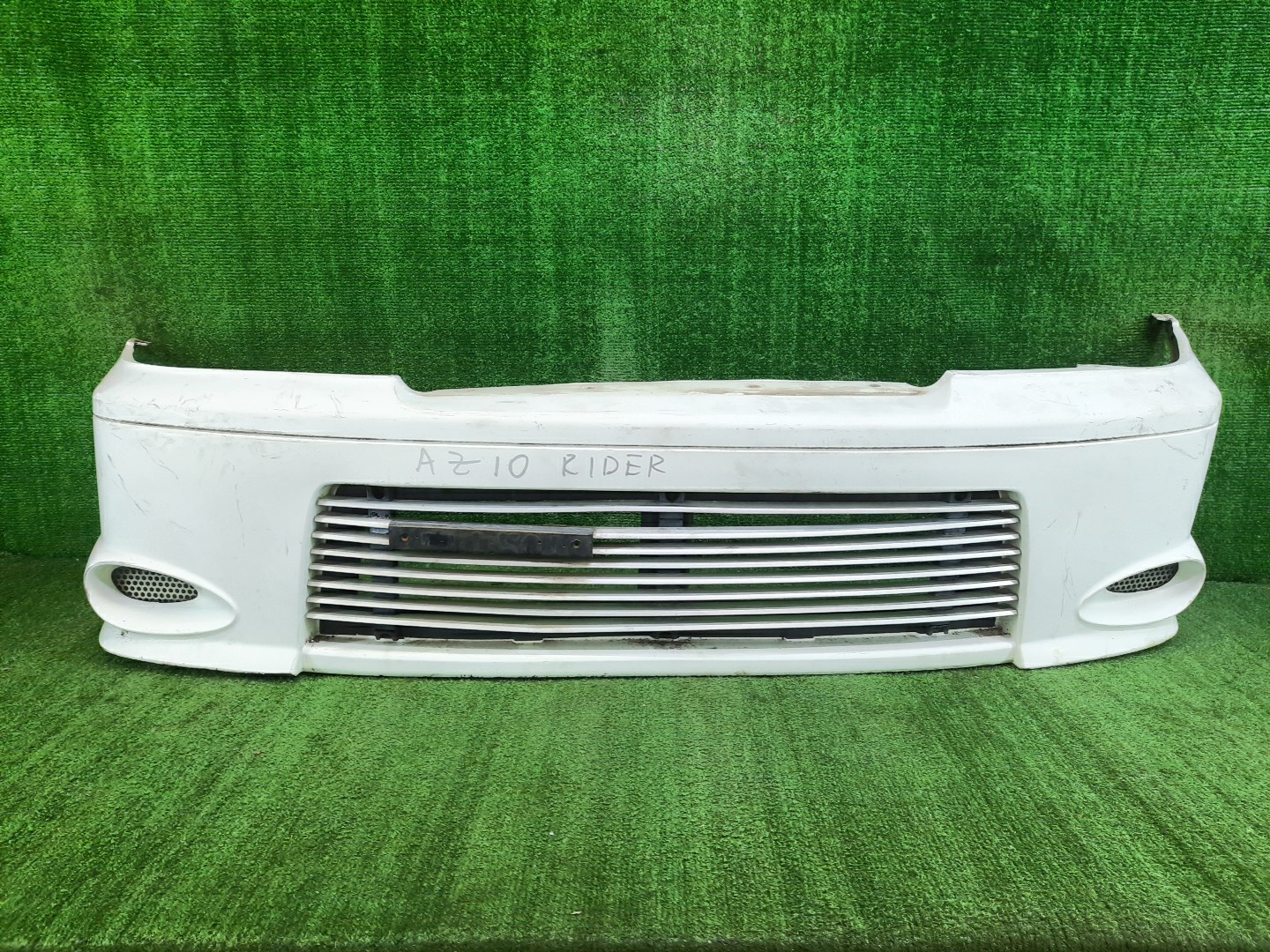 Бампер передний NISSAN CUBE Z10 10414 1 ракурс