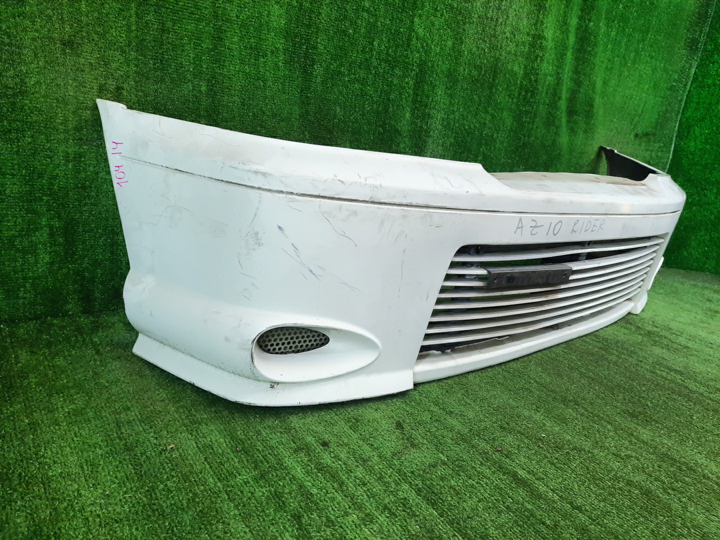 Бампер передний NISSAN CUBE Z10 10414 2 ракурс