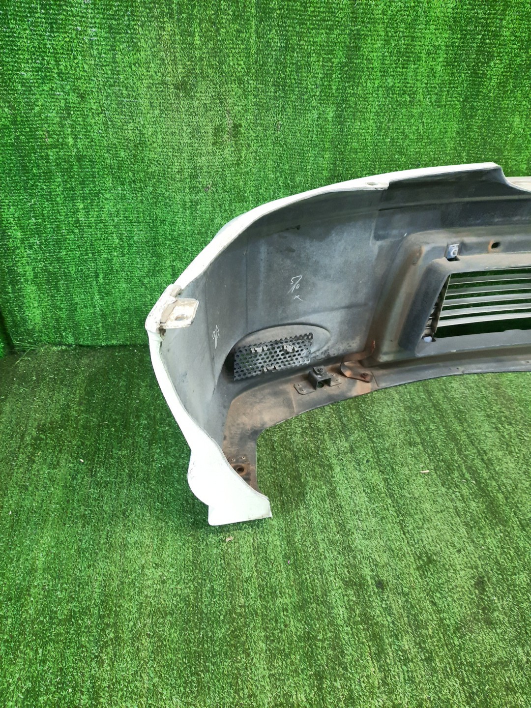Бампер передний NISSAN CUBE Z10 10414 5 ракурс