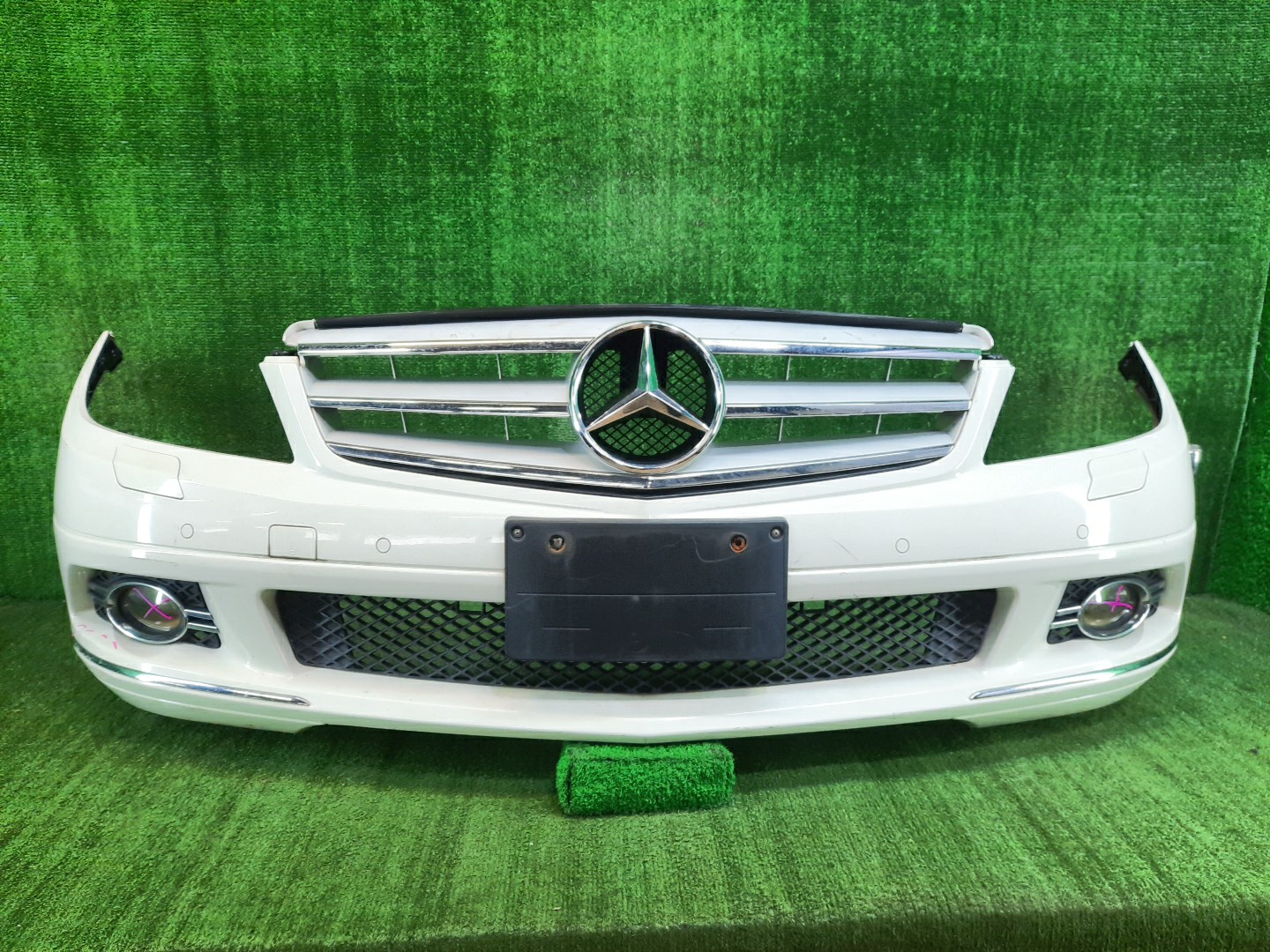 Бампер передний MERCEDES-BENZ C-Class 204041, S204, 204248, 204241, 204254, W204.054, S204.254, 204249, 204049, W204.046, 204054, 204257, 204057, 204048, W204.048, W204.056, S204.256, 204047, 204077, 204052, 204277, 204247, 204252, 204507, W204.041, 