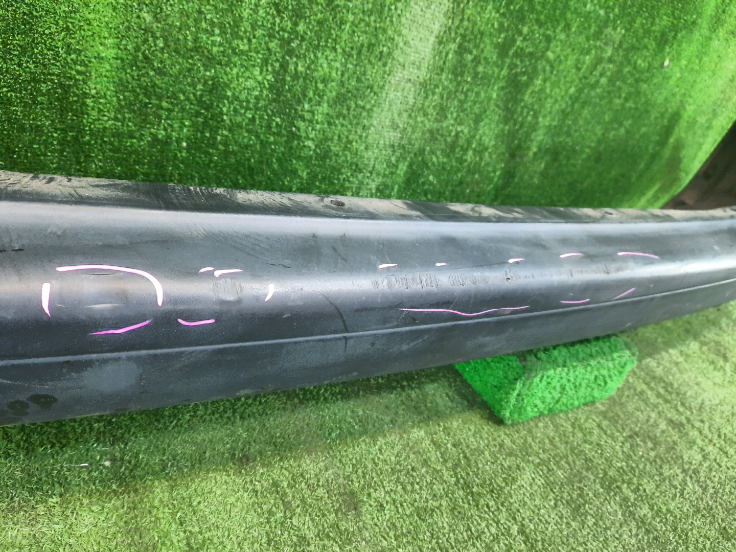 Бампер задний TOYOTA SPRINTER AE100, AE101, AE109, EE101, AE104, CE107, CE100, CE109, EE108 10441 4 ракурс