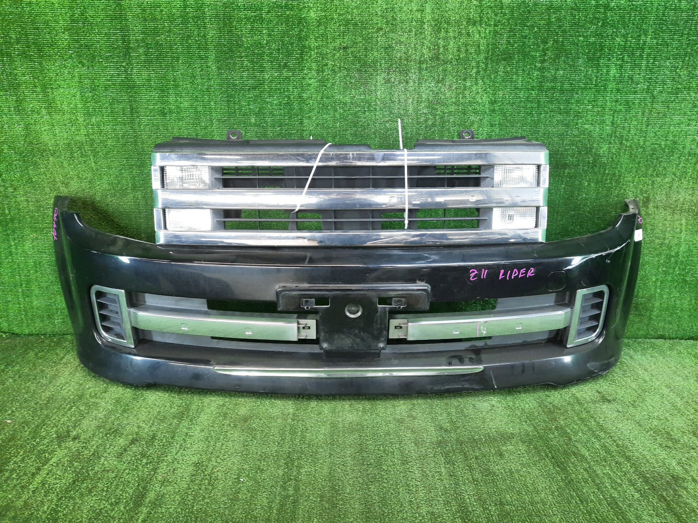 Бампер передний NISSAN CUBE Z11 10470 1 ракурс