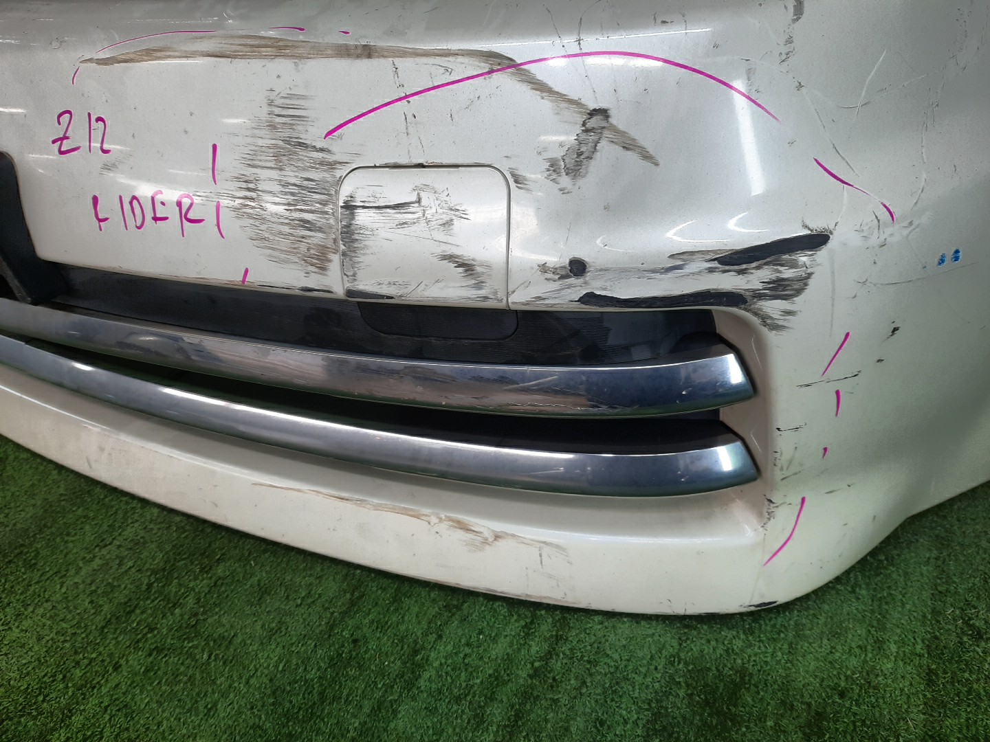 Бампер передний NISSAN CUBE Z12 10471 4 ракурс