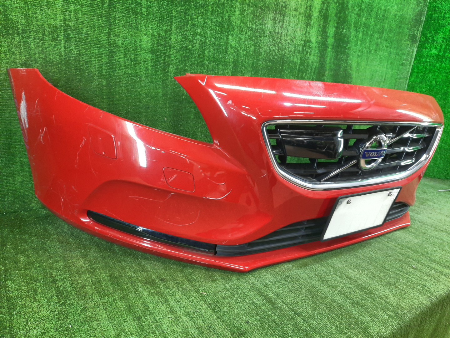 Бампер передний VOLVO V40 MZ63, MV, MV48 10499 4 ракурс