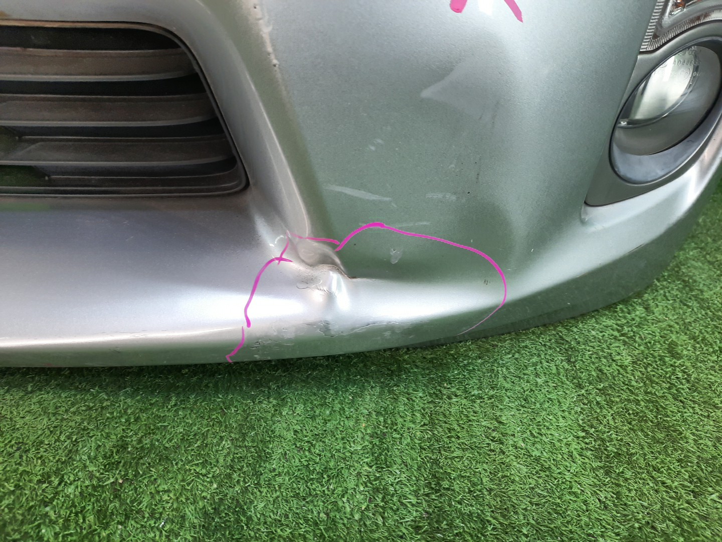 Бампер передний TOYOTA PRIUS ZVW30 10504 5 ракурс