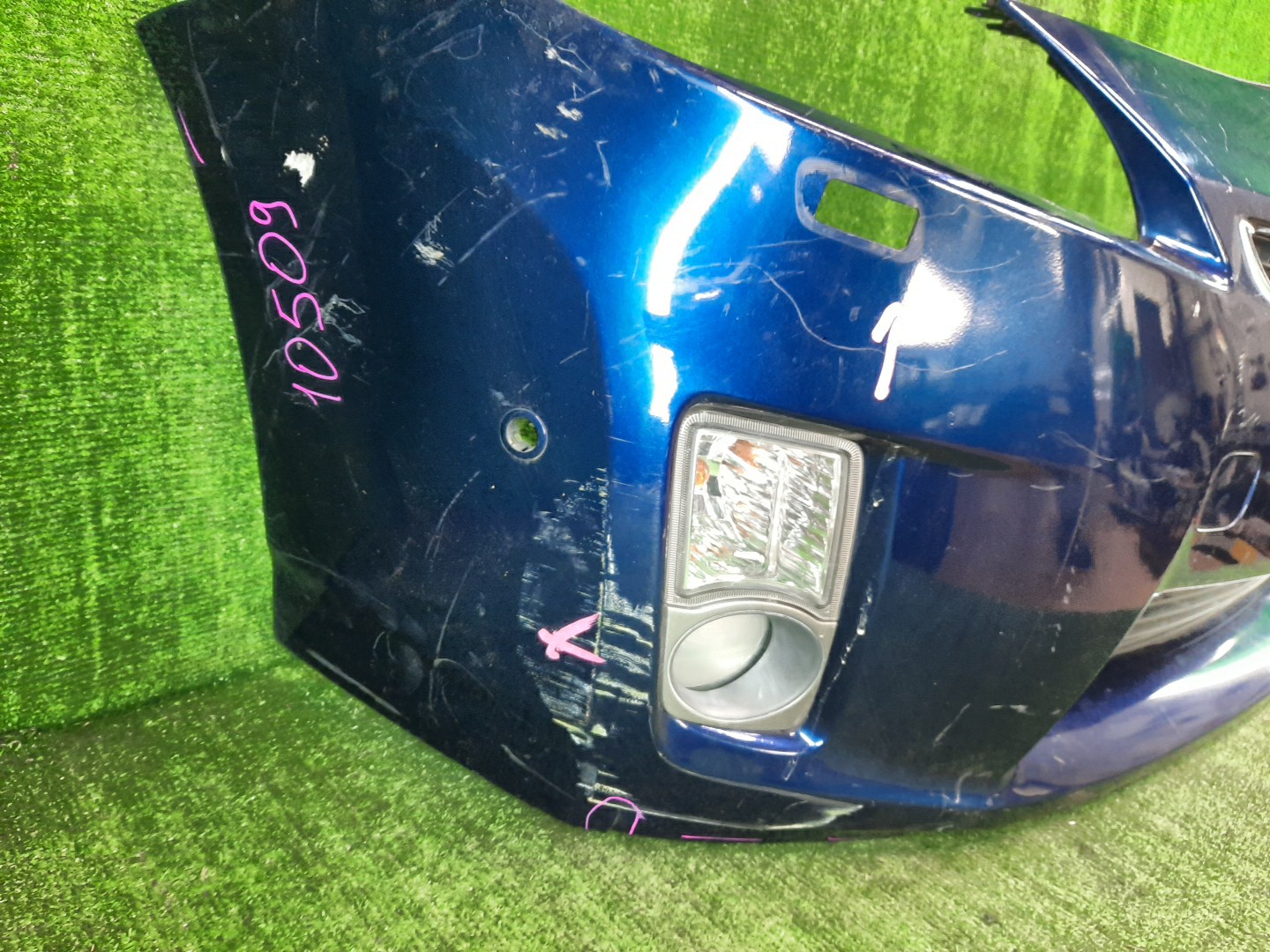 Бампер передний TOYOTA PRIUS ZVW30 10509 4 ракурс