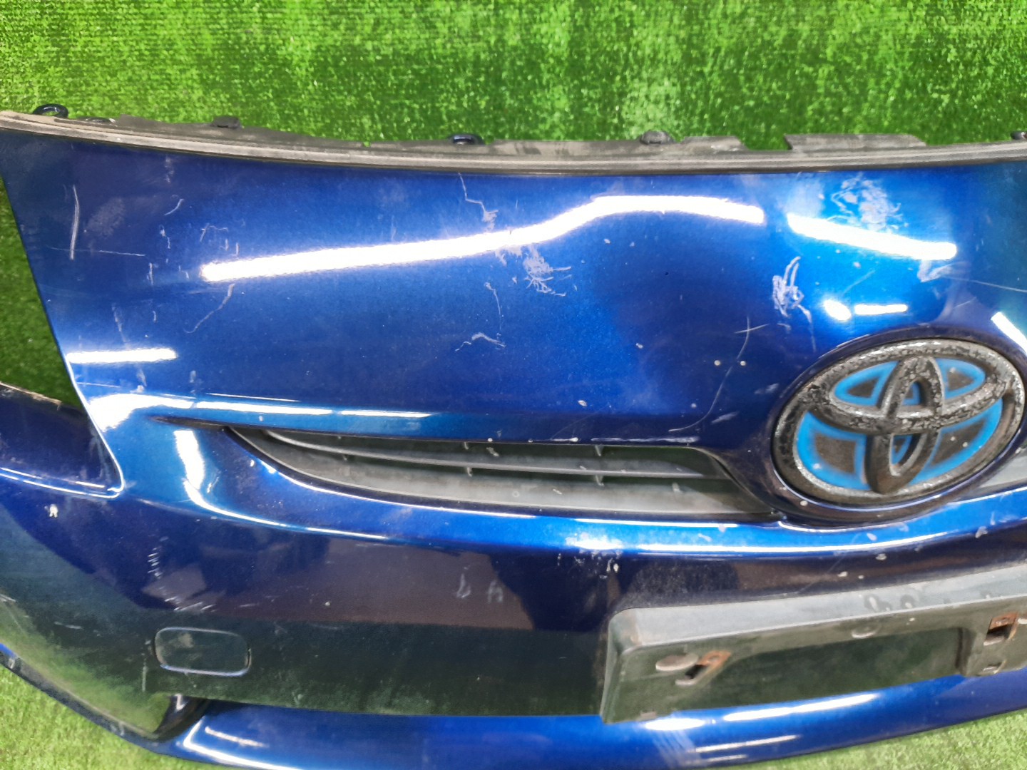 Бампер передний TOYOTA PRIUS ZVW30 10509 5 ракурс