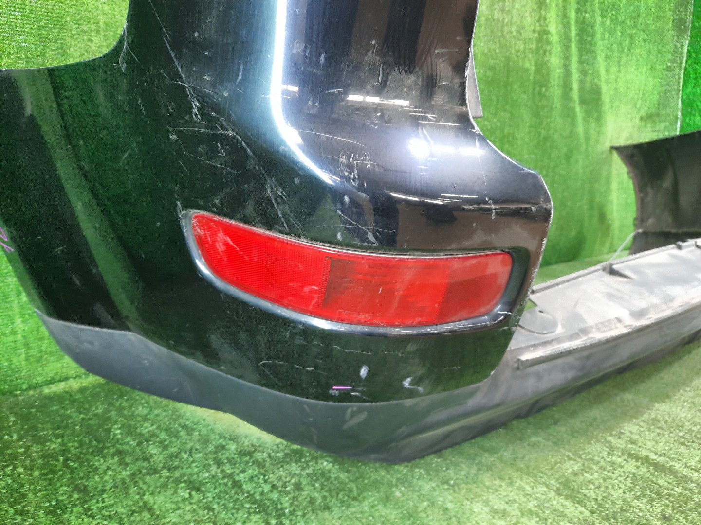 Бампер задний MITSUBISHI OUTLANDER CW4W, CW6W, CW5W 10531 4 ракурс Бампер задний MITSUBISHI OUTLANDER CW4W, CW6W, CW5W 10531 4 ракурс