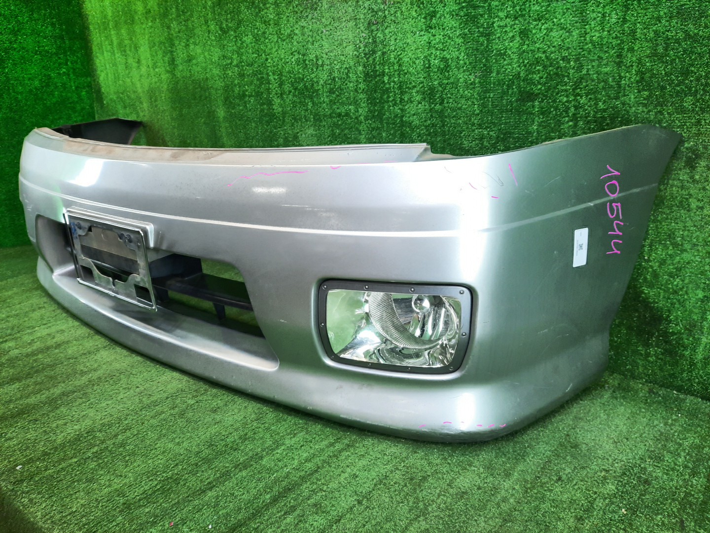 Бампер передний NISSAN SERENA TNC24, TC24, RC24, PC24, PNC24, VC24, VNC24 10544 2 ракурс