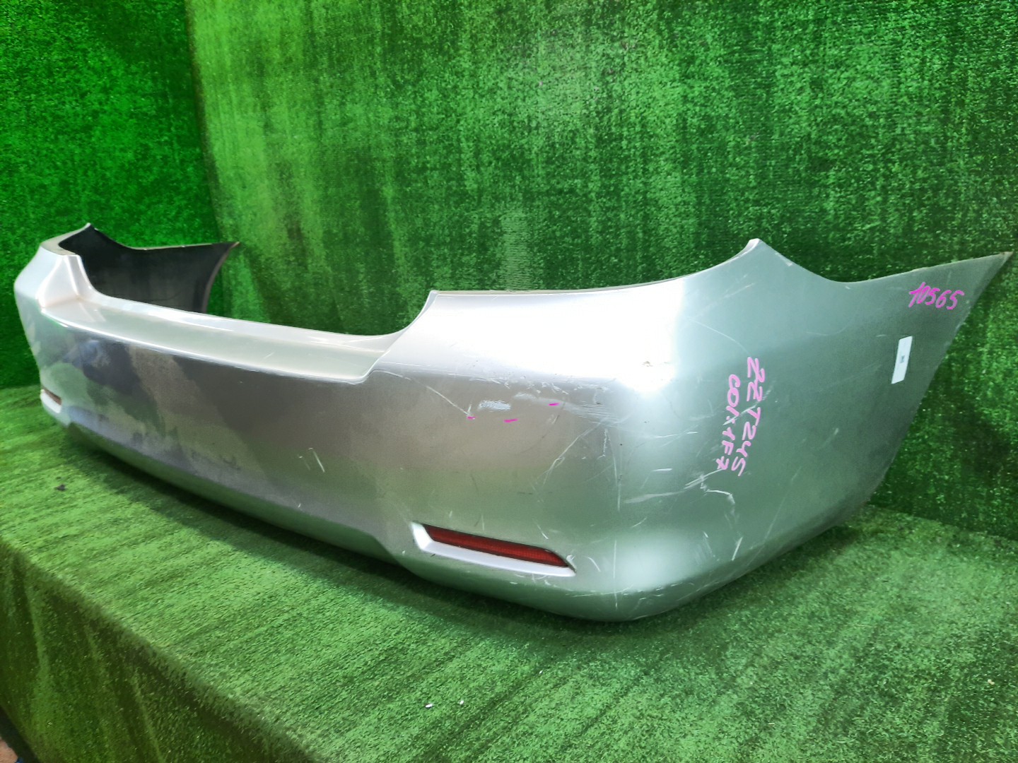 Бампер задний TOYOTA ALLION ZZT240, NZT240, AZT240, ZZT245 10565 2 ракурс