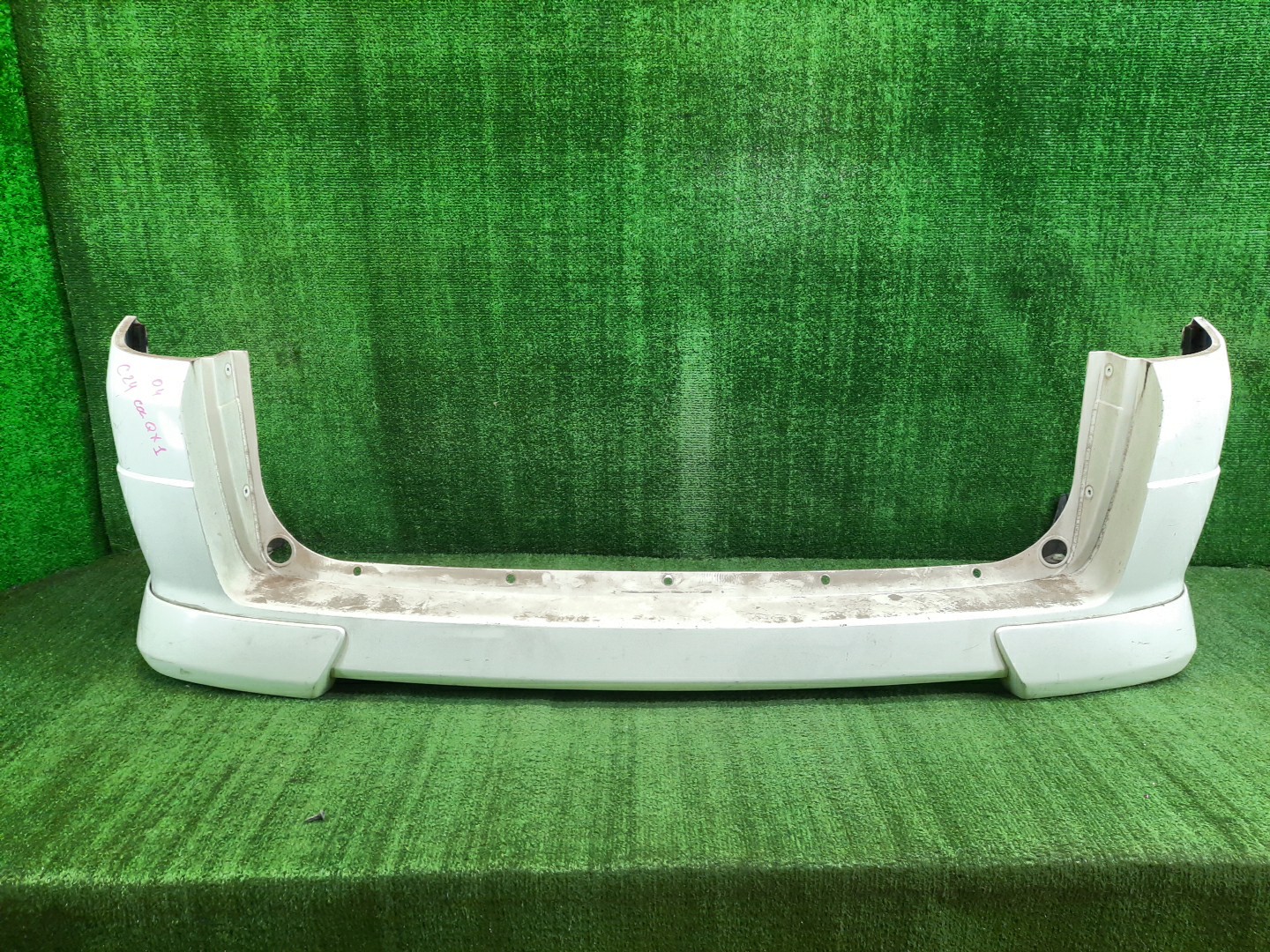 Бампер задний NISSAN SERENA TNC24, TC24, RC24, PC24, PNC24, VC24, VNC24 10567 1 ракурс