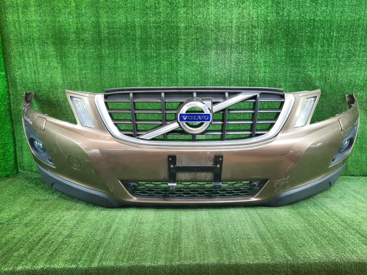 Бампер передний VOLVO XC60 DZ44, DZ47, DZ80, DZ99, DZ40, DZ, DZ31, DZ52, DZ69, DZ70, DZ71, DZ72, DZ82, DZ83, DZ87, DZ88, DZ95, DZ90, DZ98 10587 1 ракурс