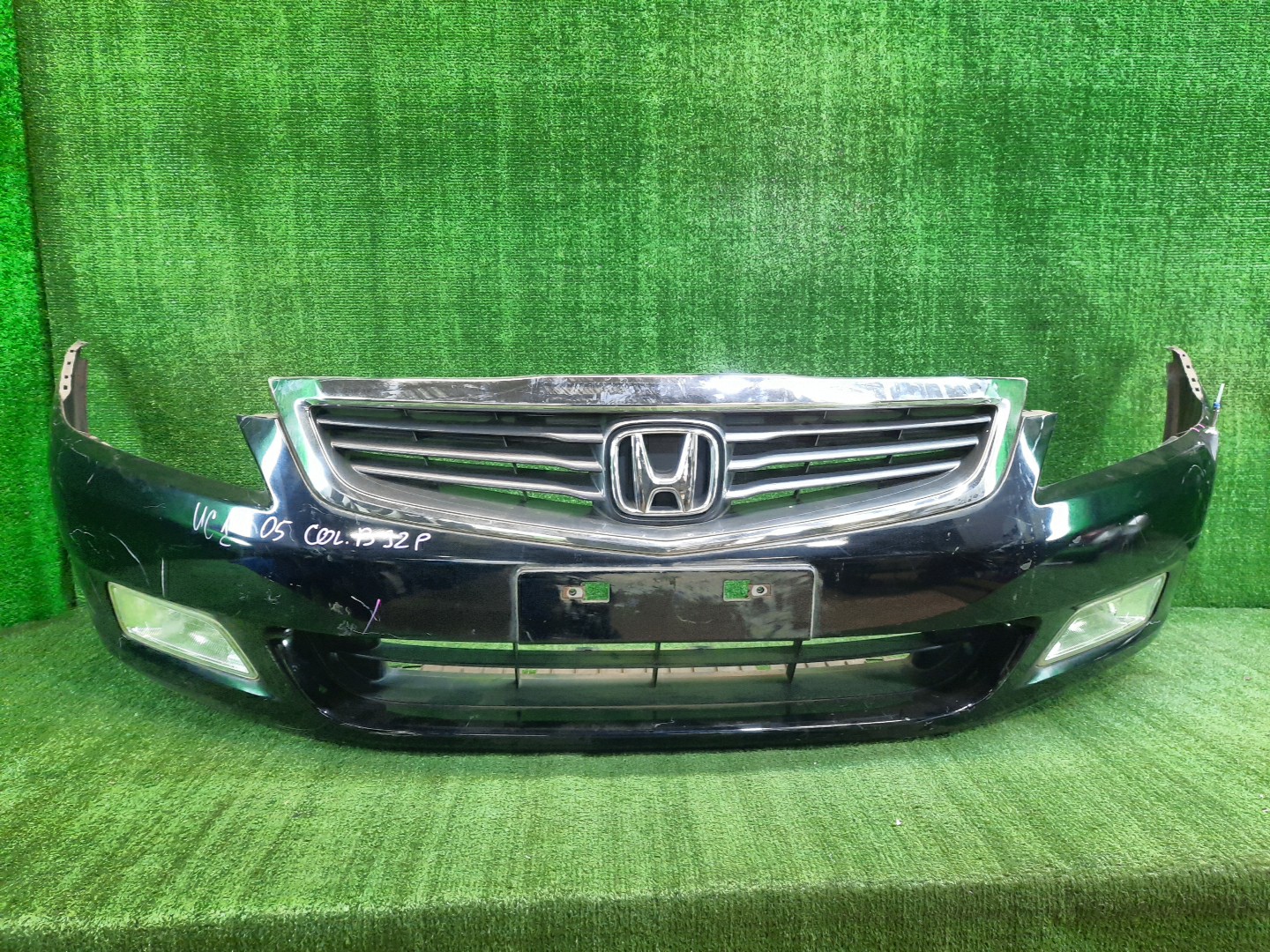 Бампер передний HONDA INSPIRE UC1 10594 1 ракурс Бампер передний HONDA INSPIRE UC1 10594 1 ракурс