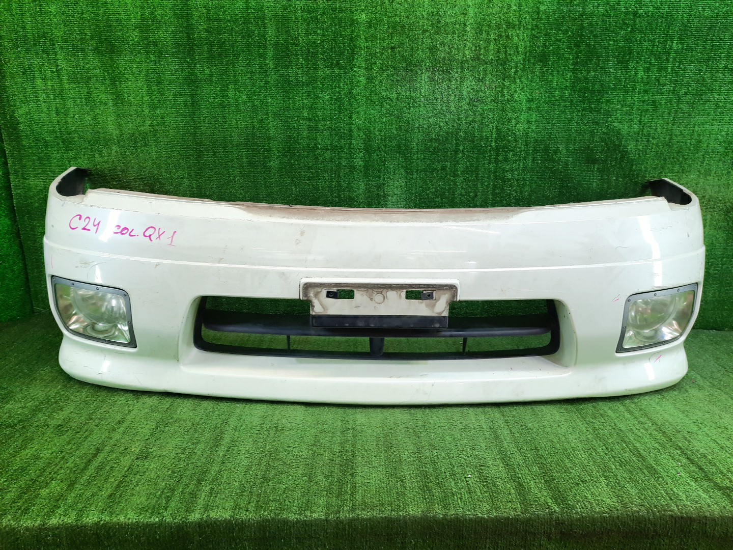 Бампер передний NISSAN SERENA TNC24, TC24, RC24, PC24, PNC24, VC24, VNC24 10596 1 ракурс