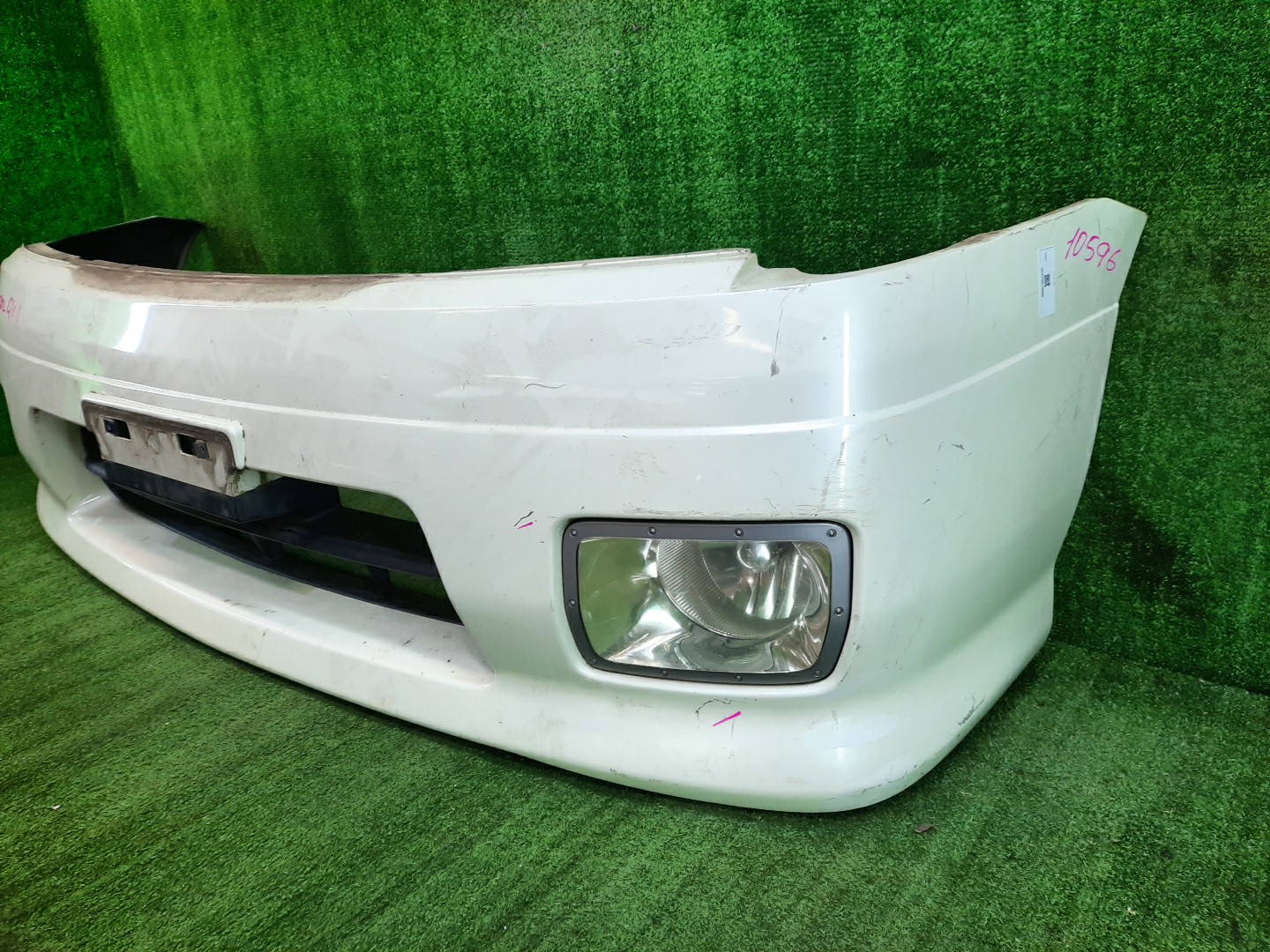 Бампер передний NISSAN SERENA TNC24, TC24, RC24, PC24, PNC24, VC24, VNC24 10596 2 ракурс