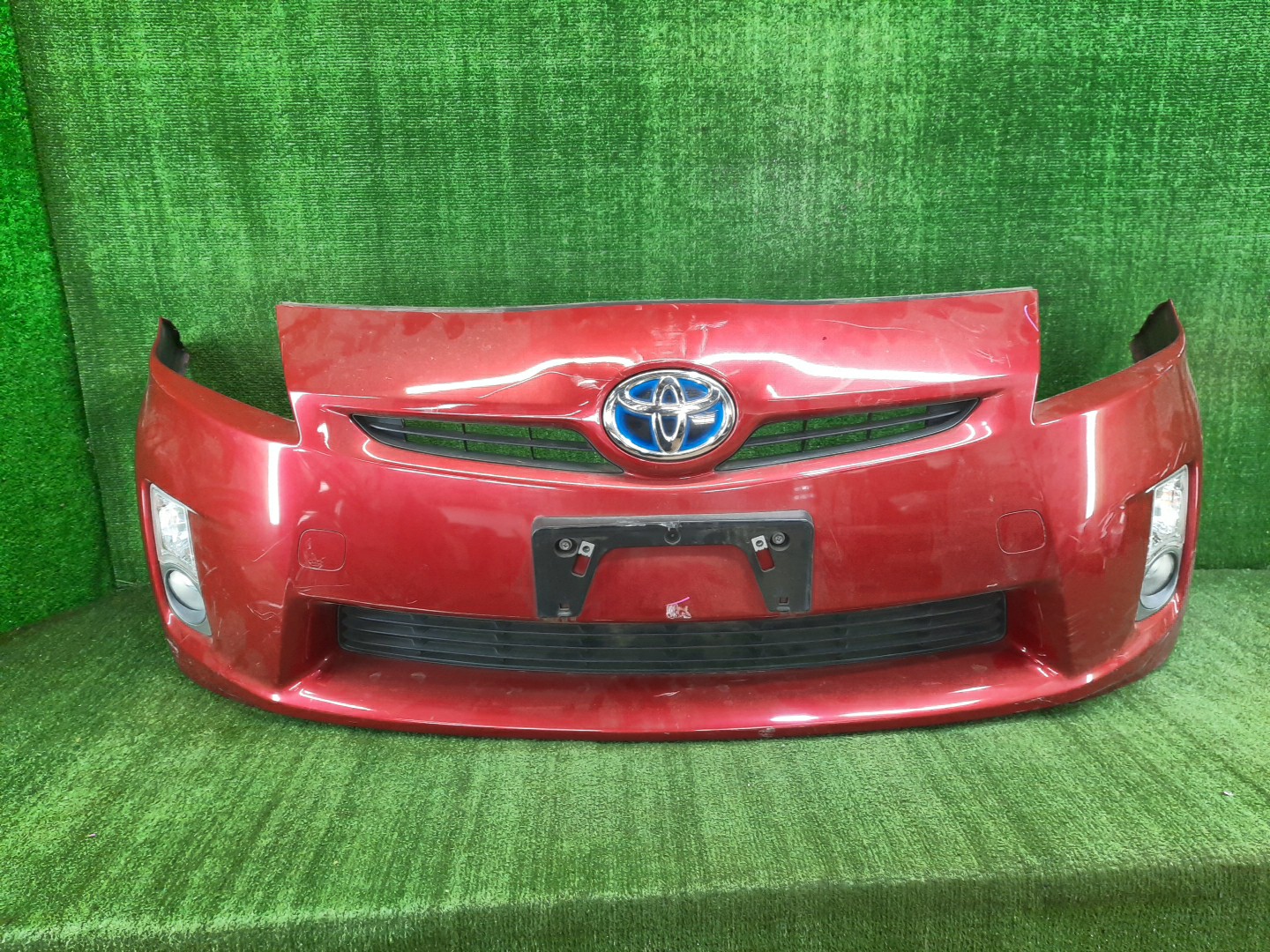 Бампер передний TOYOTA PRIUS ZVW30 10636 1 ракурс