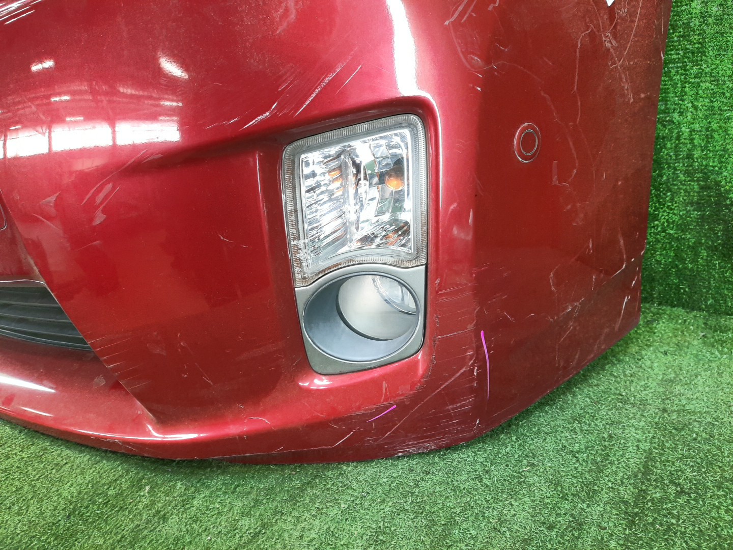 Бампер передний TOYOTA PRIUS ZVW30 10636 4 ракурс