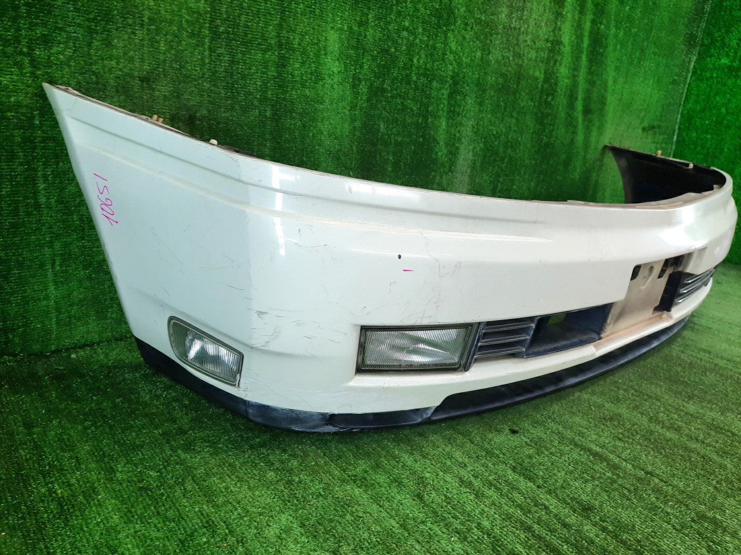 Бампер передний NISSAN CEDRIC, GLORIA MY34, ENY34, HY34 10651 3 ракурс